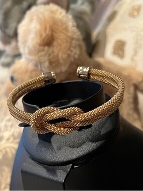 Knot Mesh Open Cuff Bracelet - Gold